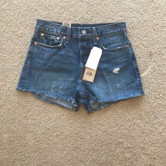 ✨Last1 NWT Levi’s Wedgie Fit High Rise Jean Short - Picture 3 of 4